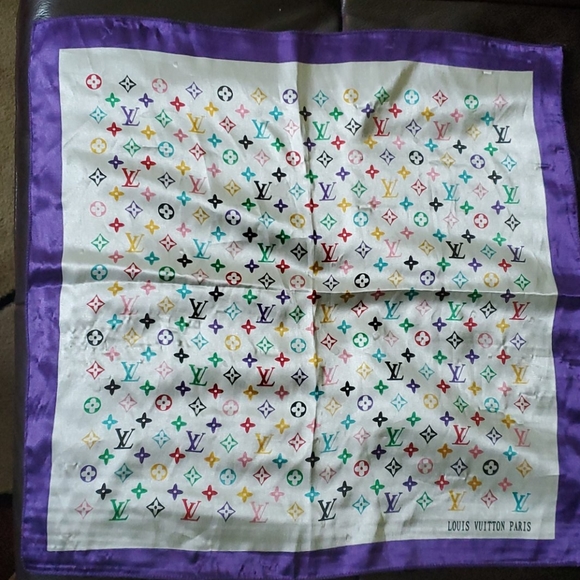 *Sold*Scarf - Picture 4 of 8